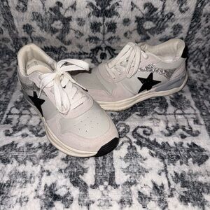 Vintage Havana White & Black Star Accent Women's Sneakers